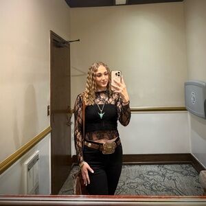 Meet your Posher, Reagan